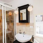 Hotel Helloapulia Center