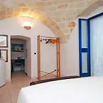 Helloapulia Center Hotel *