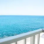 Helloapulia Center Hotel
