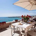 Helloapulia Center