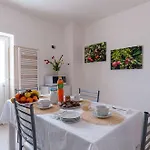Helloapulia Center Hotel *