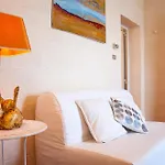 Helloapulia Center Hotel *