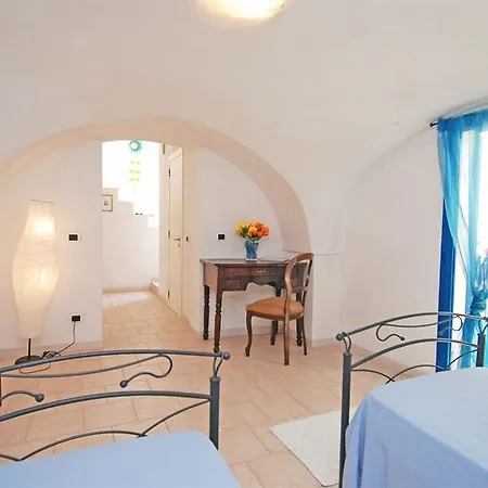 Helloapulia Center 莫诺波利