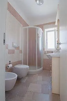 Helloapulia Center Hotell *