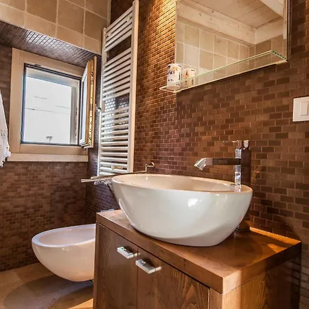 Helloapulia Center *