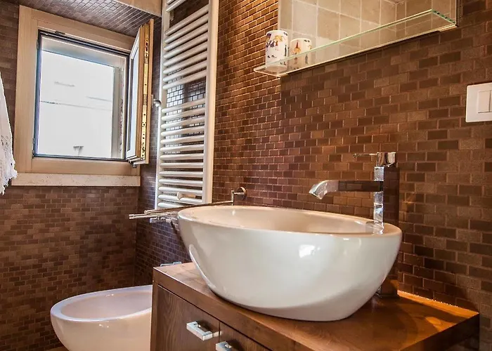 Helloapulia Center *